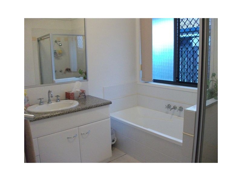 5 Groves Crescent, Boondall QLD 4034
