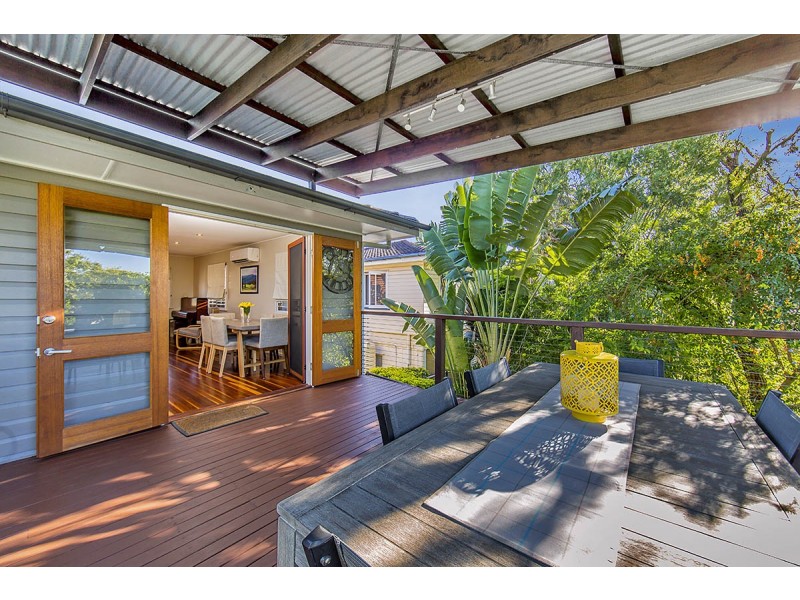 89 Basnett Street, Chermside West QLD 4032