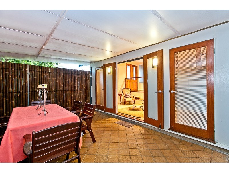 16 Glenhaven Street, Kedron QLD 4031