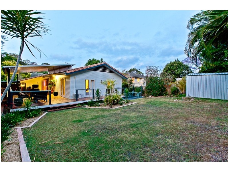 16 Glenhaven Street, Kedron QLD 4031