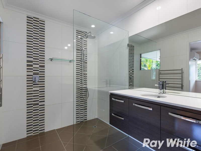 15 Aspleybank Street, Aspley QLD 4034