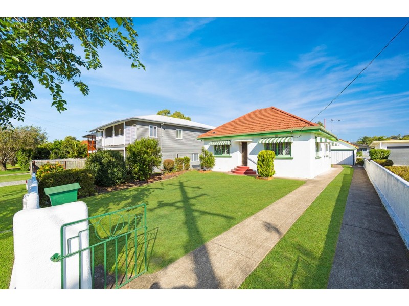 64 Main Avenue, Wavell Heights QLD 4012