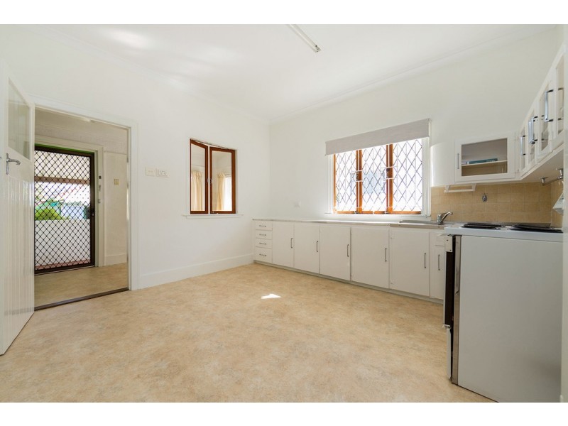 64 Main Avenue, Wavell Heights QLD 4012