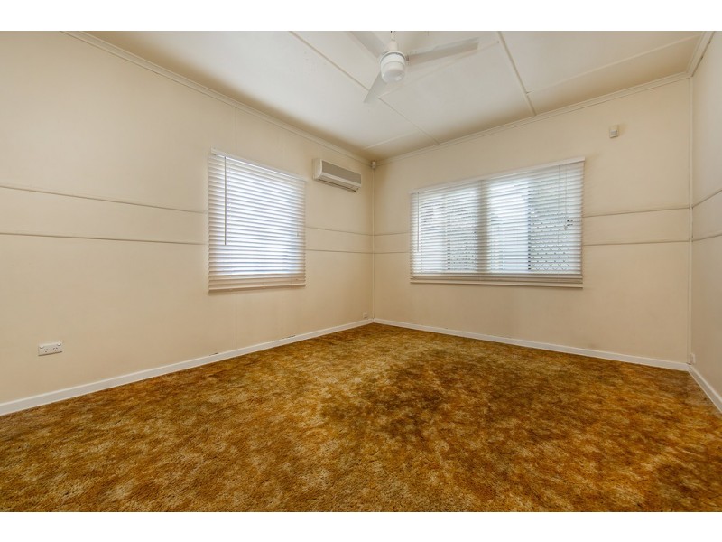 21 Sparkes Street, Chermside QLD 4032