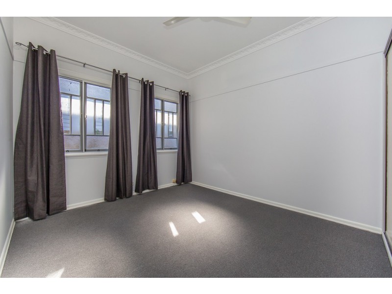 27 Palomar Parade, Wavell Heights QLD 4012
