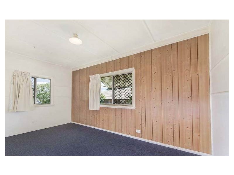 4 Centre Street, Aspley QLD 4034