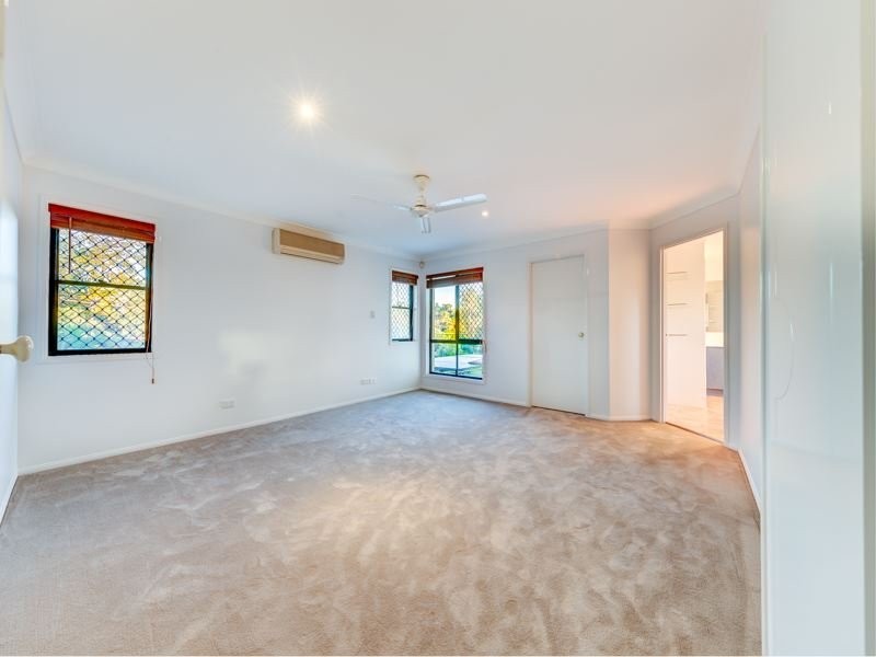 30 Palmetto Place, Bridgeman Downs QLD 4035