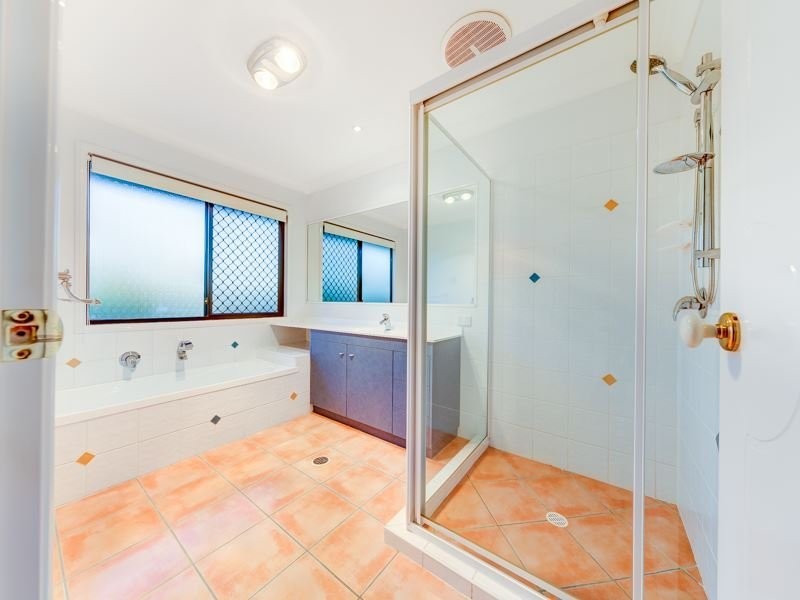 30 Palmetto Place, Bridgeman Downs QLD 4035