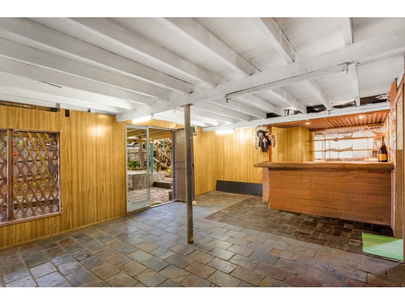 2 Coles Street, Arana Hills QLD 4054