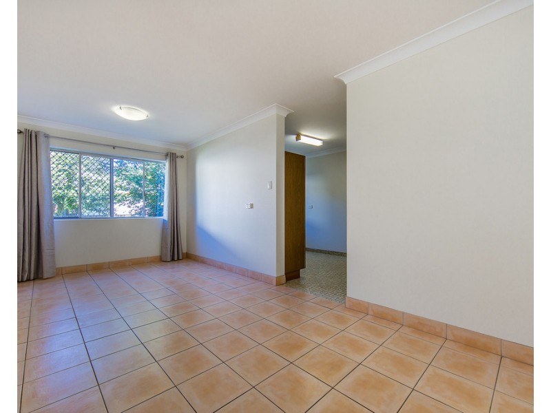 2/43 Kingsmill Street, Chermside QLD 4032