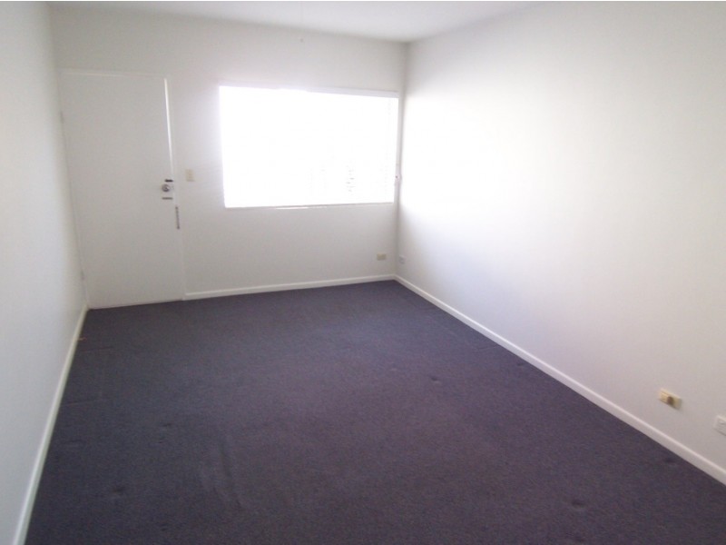 2/11 Kelso Street, Chermside QLD 4032