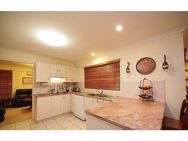 7 Glenside Place, Bridgeman Downs QLD 4035