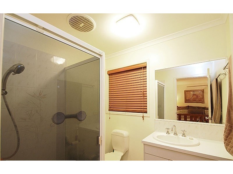 7 Glenside Place, Bridgeman Downs QLD 4035