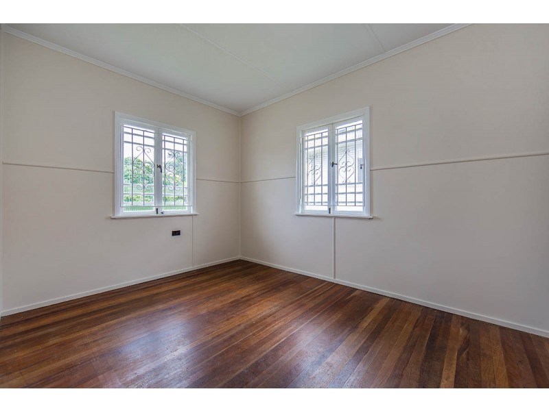 36 Curwen Terrace, Chermside QLD 4032