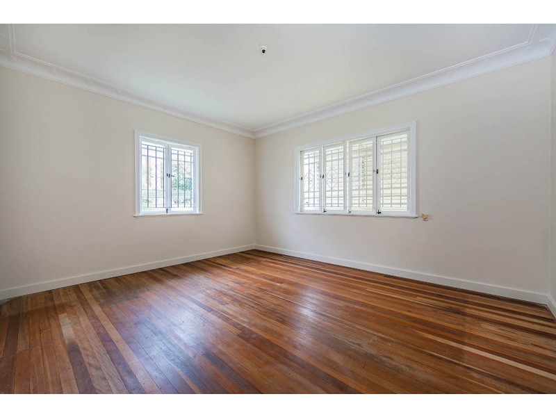 36 Curwen Terrace, Chermside QLD 4032