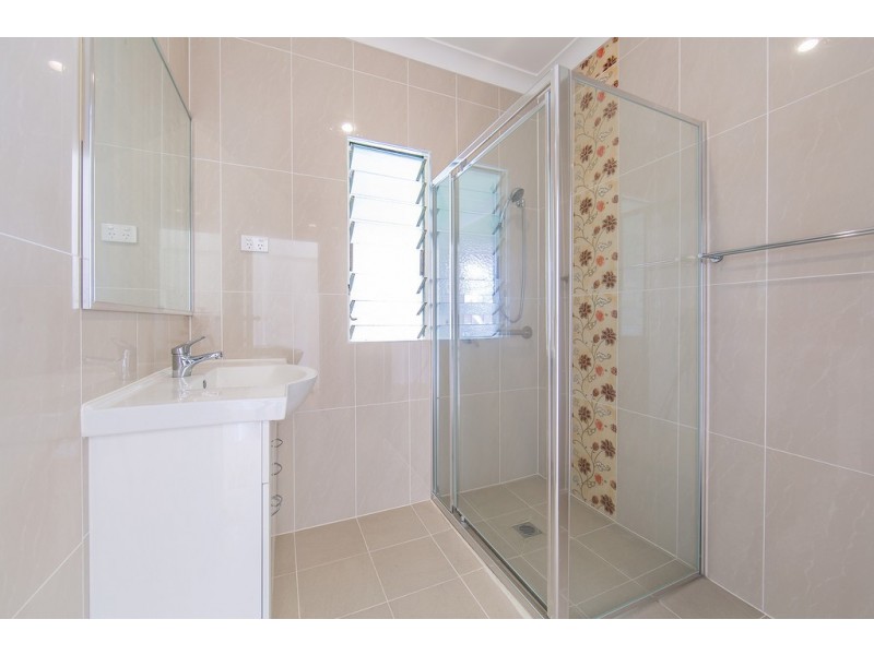 74 Corrie Street, Chermside QLD 4032