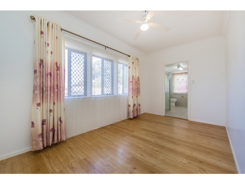 74 Corrie Street, Chermside QLD 4032