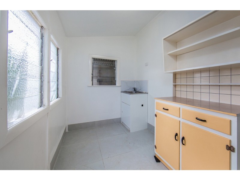 74 Corrie Street, Chermside QLD 4032