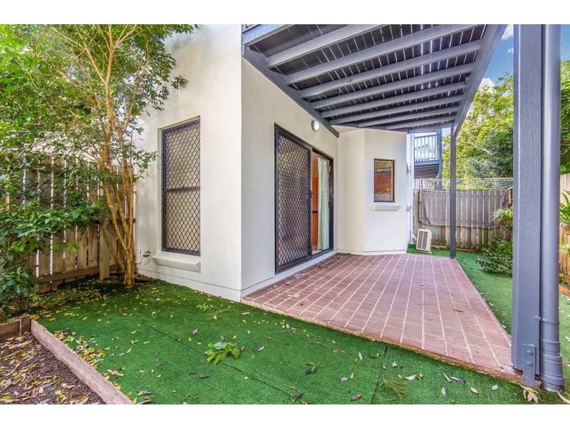 11 / 23A Ronmack Street, Chermside QLD 4032