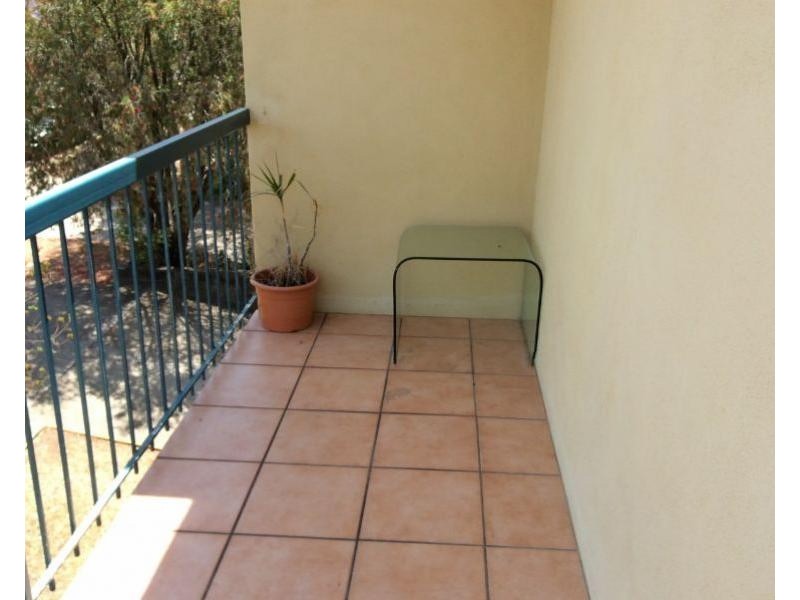 Unit 4 / 77 Farnell Street, Chermside QLD 4032