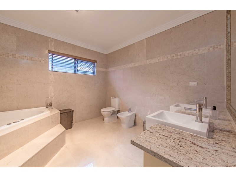20 Sparkes Street, Chermside QLD 4032