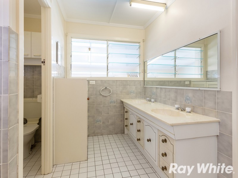 26 Lindale Street, Chermside West QLD 4032