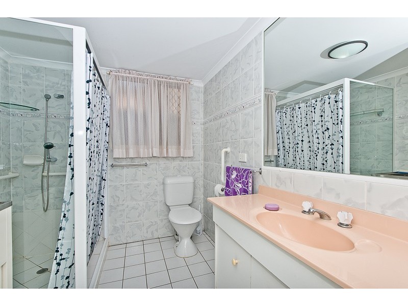 2/117 Meemar Street, Chermside QLD 4032