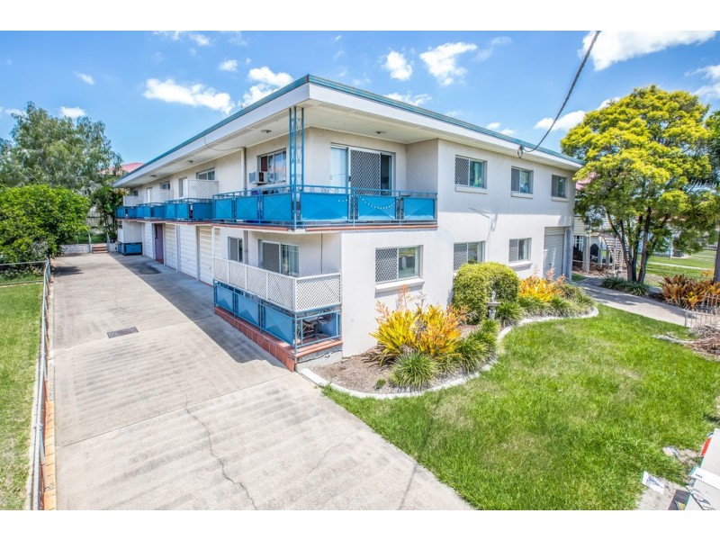 2/10 Parkhill Street, Chermside QLD 4032