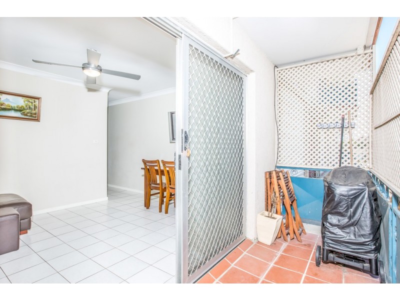 2/10 Parkhill Street, Chermside QLD 4032