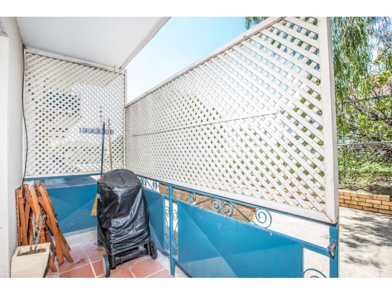 2/10 Parkhill Street, Chermside QLD 4032