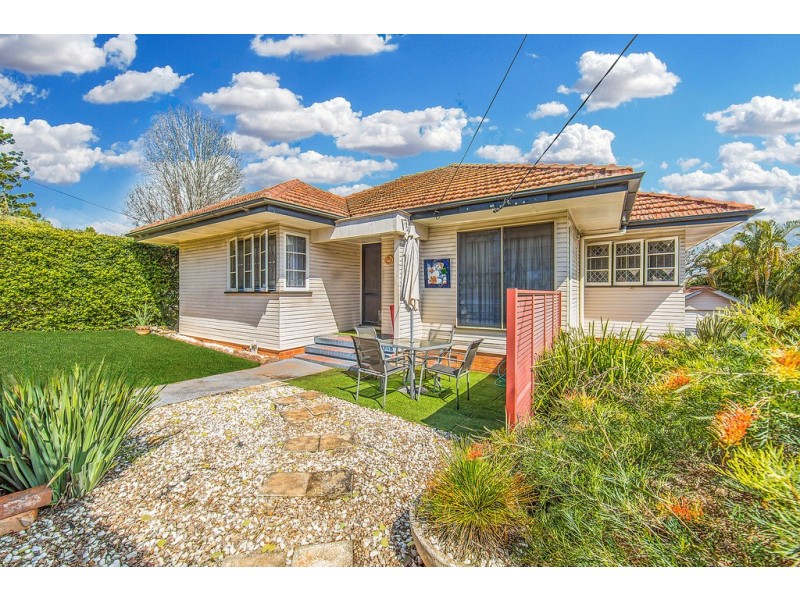 6 Macedon Street, Wavell Heights QLD 4012