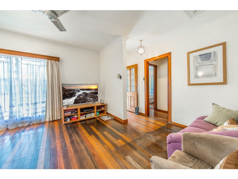 6 Macedon Street, Wavell Heights QLD 4012