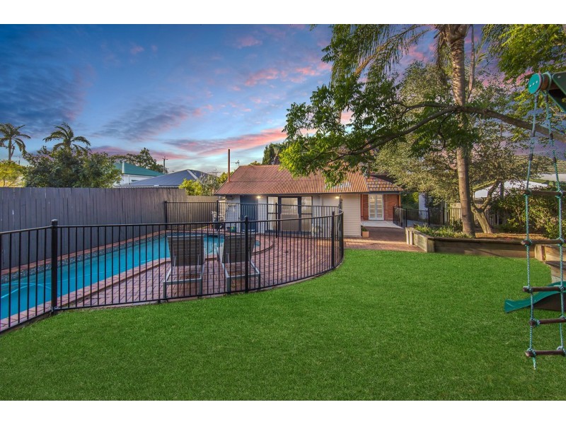 186 Rode Road, Wavell Heights QLD 4012