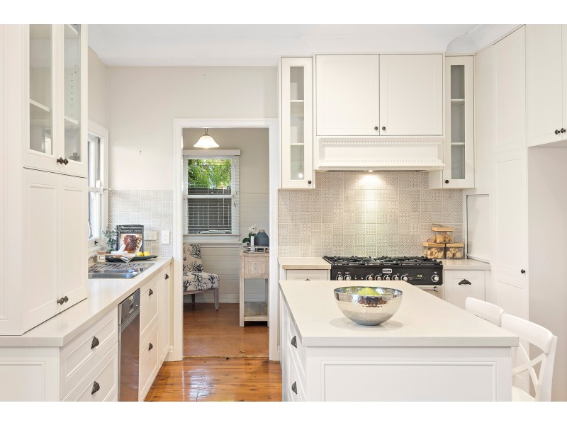 186 Rode Road, Wavell Heights QLD 4012