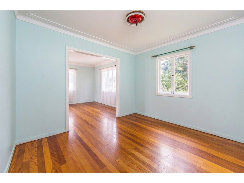 52 Henry Street, Chermside QLD 4032