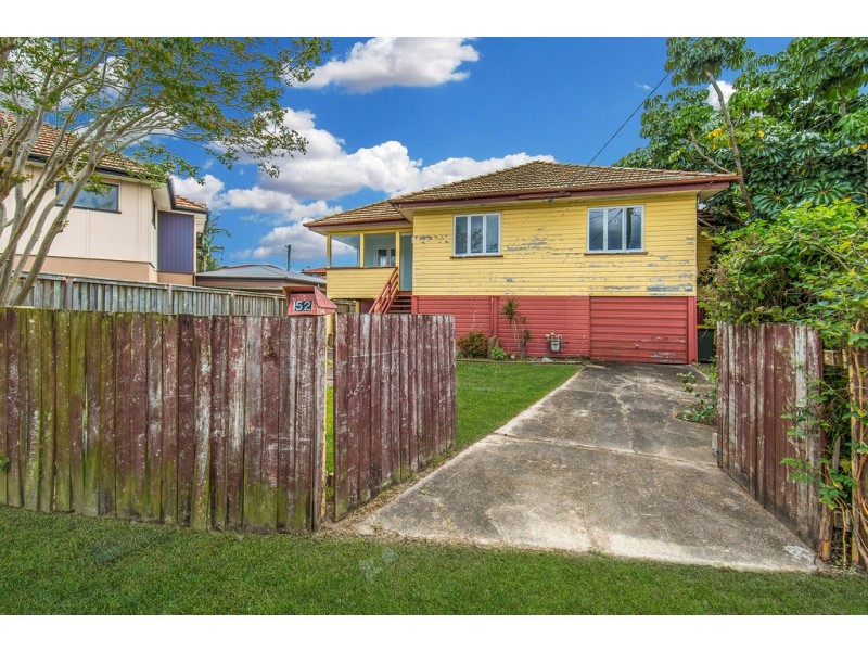 52 Henry Street, Chermside QLD 4032