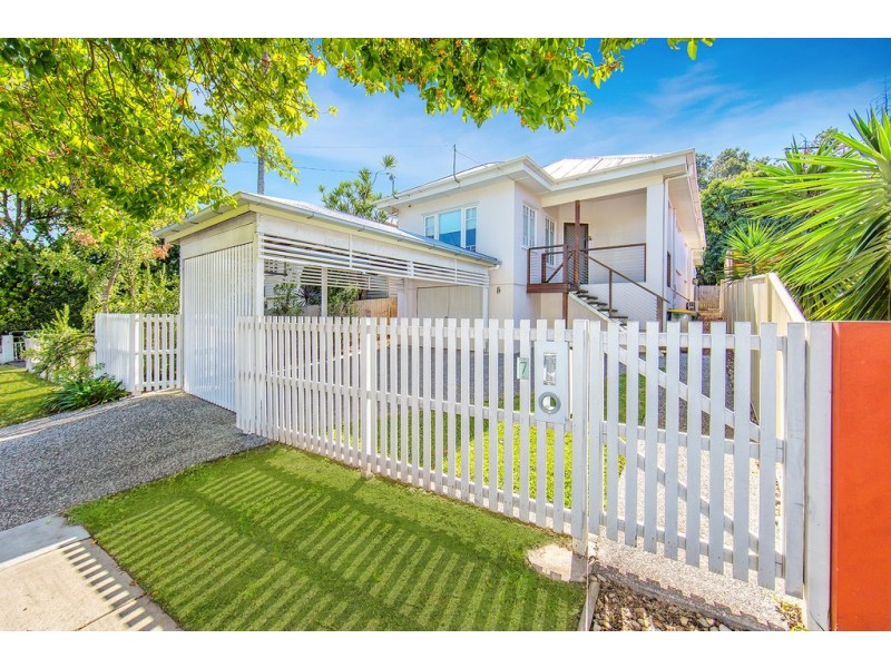 7 Vale Street, Wavell Heights QLD 4012