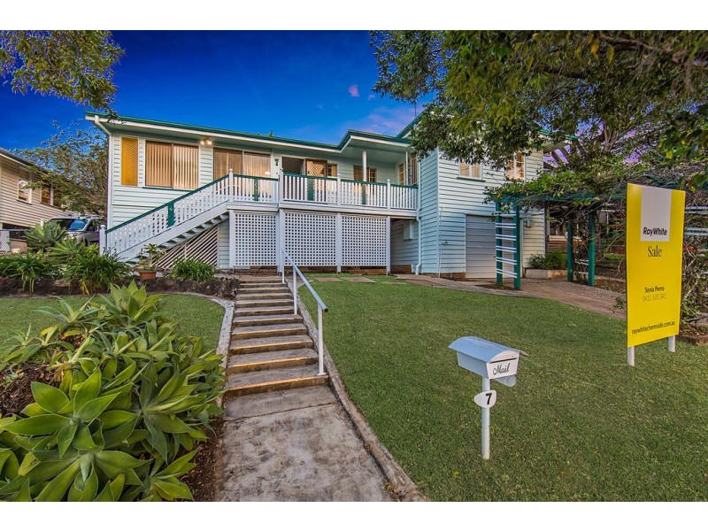 7 Macedon Street, Wavell Heights QLD 4012