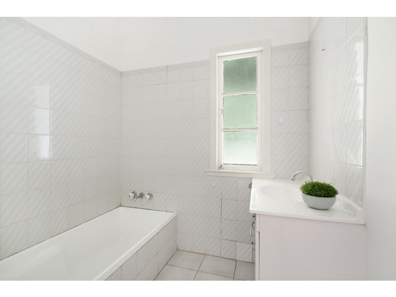 17 Newman Road, Wavell Heights QLD 4012