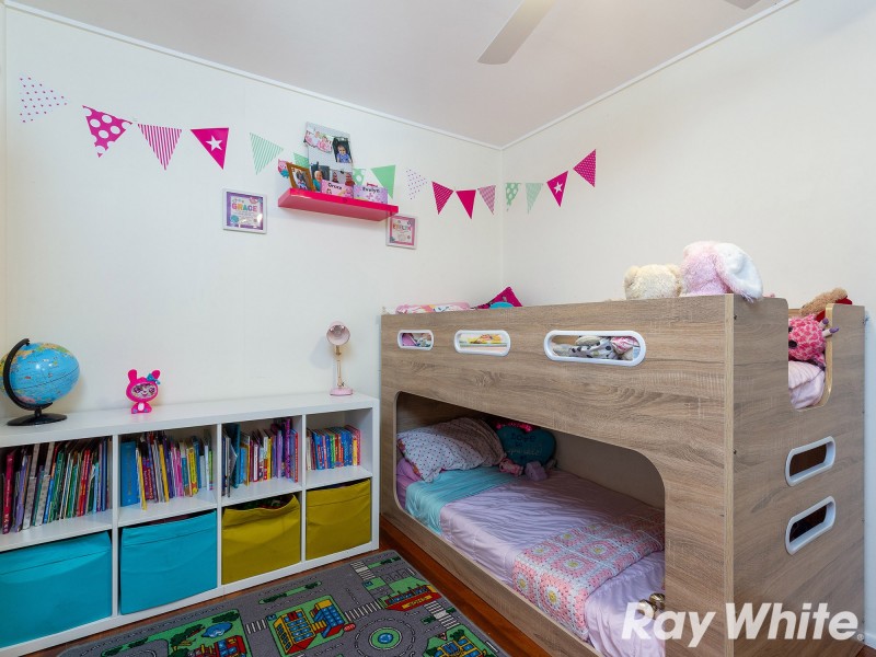 8 Pathara Crescent, Ferny Hills QLD 4055