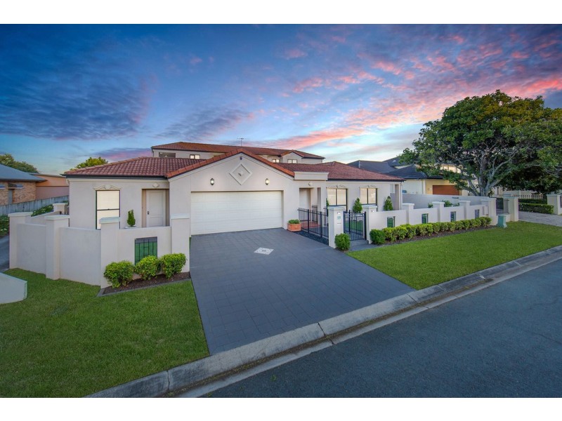 10 Flametree Street, Bridgeman Downs QLD 4035