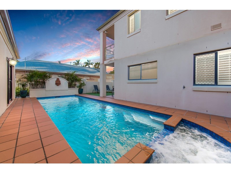 10 Flametree Street, Bridgeman Downs QLD 4035