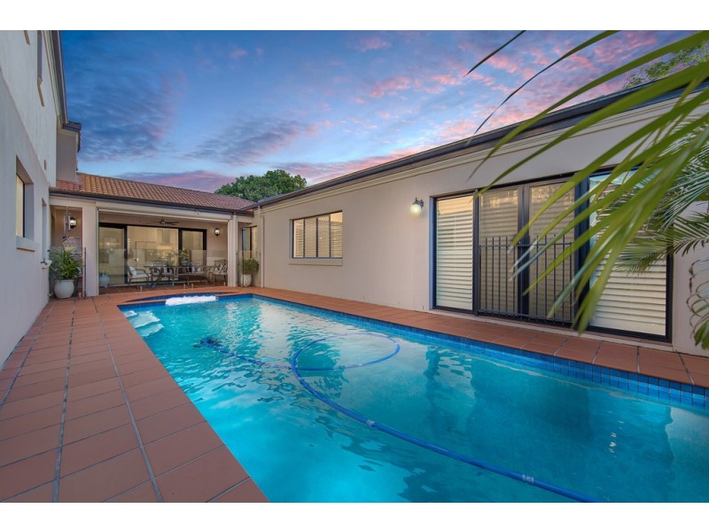 10 Flametree Street, Bridgeman Downs QLD 4035