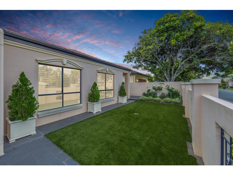 10 Flametree Street, Bridgeman Downs QLD 4035