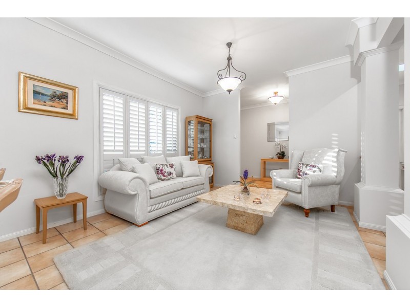 10 Flametree Street, Bridgeman Downs QLD 4035