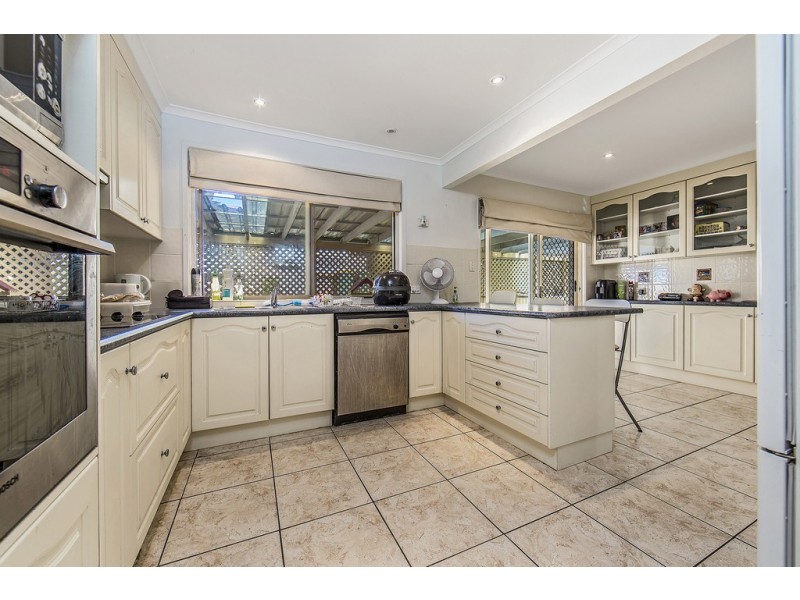 31 Chateau Street, Carseldine QLD 4034