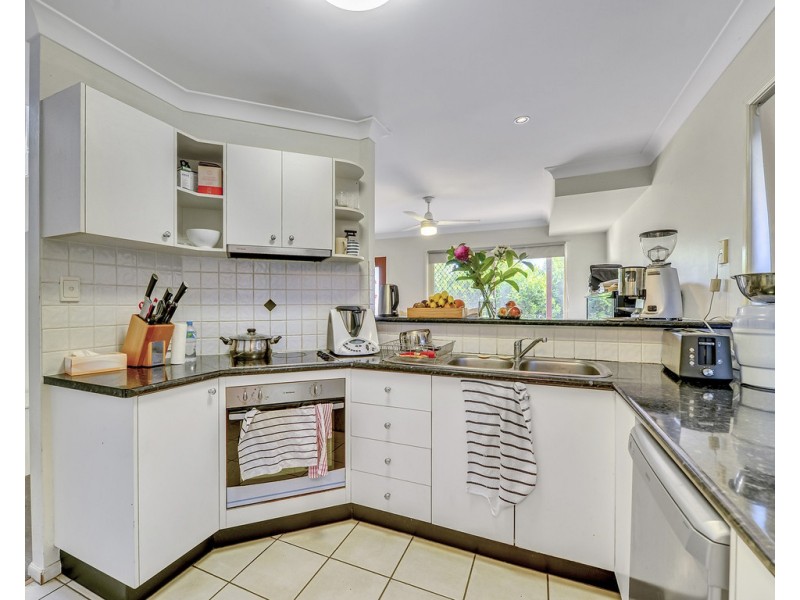2 / 55 Latham Street, Chermside QLD 4032