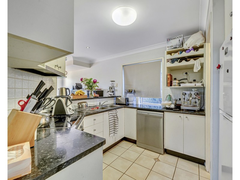 2 / 55 Latham Street, Chermside QLD 4032