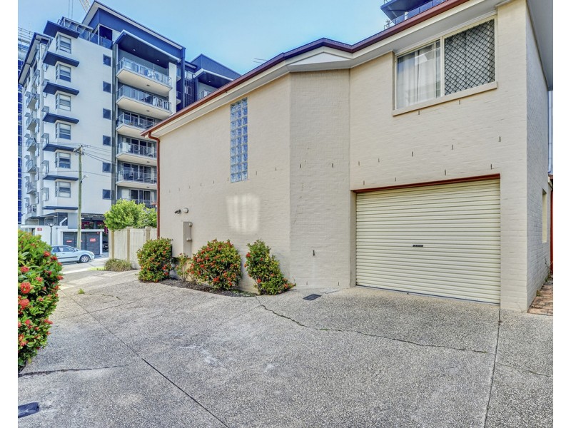 2 / 55 Latham Street, Chermside QLD 4032