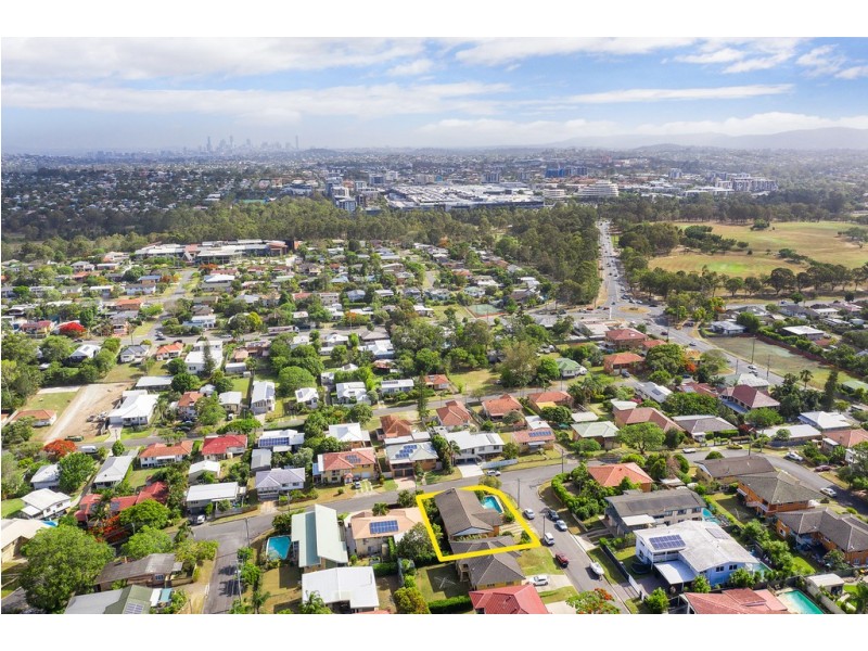 22 Sunfields Street, Geebung QLD 4034